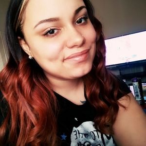 Meet your Posher, Cierra